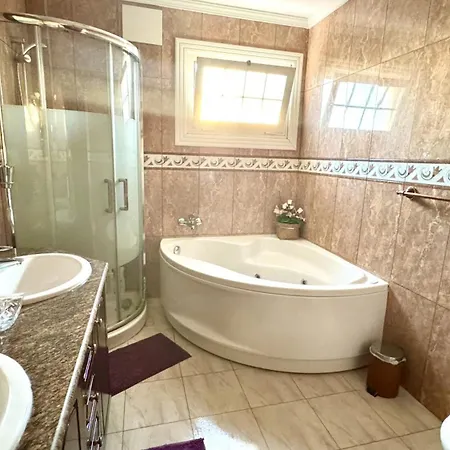 Lujo Y Relax In Adeje By Deihu Experiences